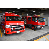 新型（左）と旧型（右）